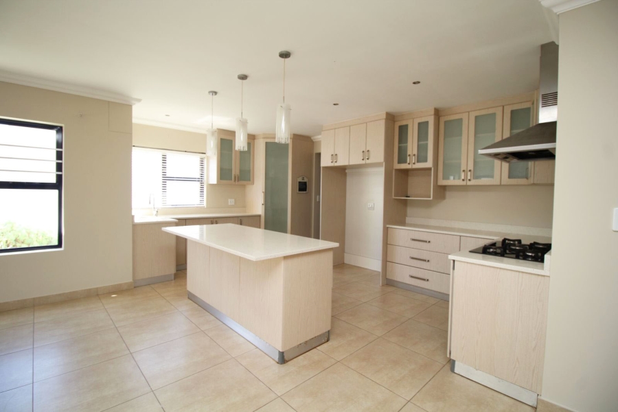 3 Bedroom Property for Sale in Blue Lagoon Western Cape